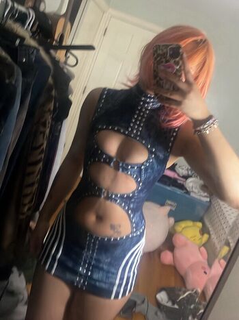 Full leaked Lovemeize private onlyfans photo