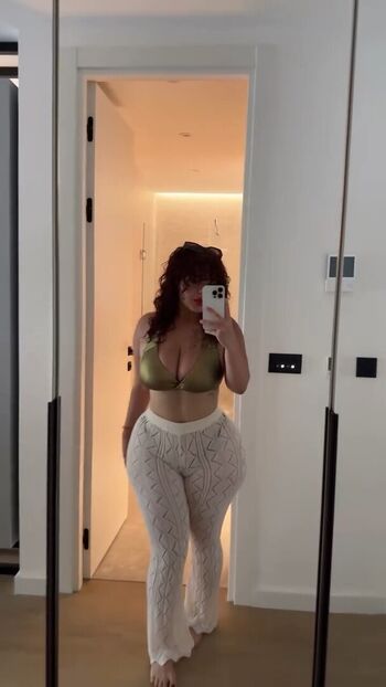 Full leaked Lovemeoff private onlyfans photo