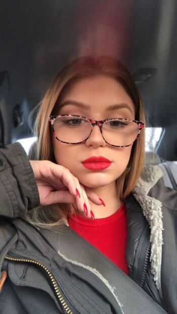 Full leaked Lovinlikelyssa private onlyfans photo
