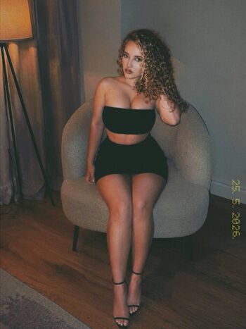 Full leaked Loznica private onlyfans photo