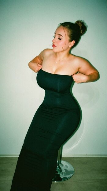 Full leaked Loznica private onlyfans photo