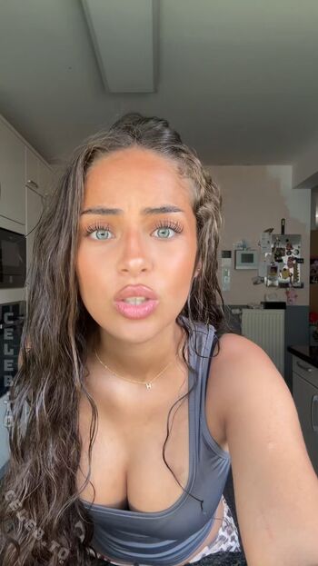 Full leaked Luana ktz private onlyfans photo