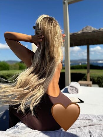 Full leaked Luana vjollca private onlyfans photo