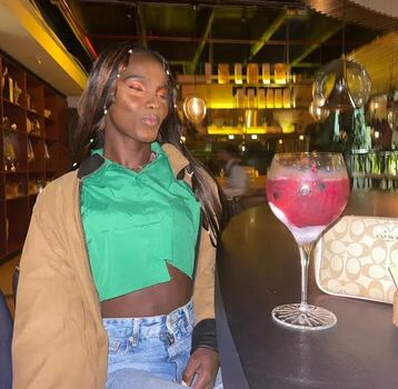 Full leaked Luanarisque private onlyfans photo