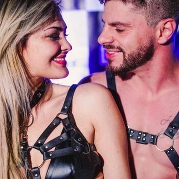 Full leaked Luar casal private onlyfans photo