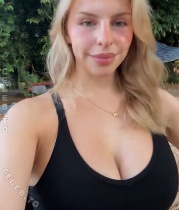 Full leaked Lucia leona private onlyfans photo