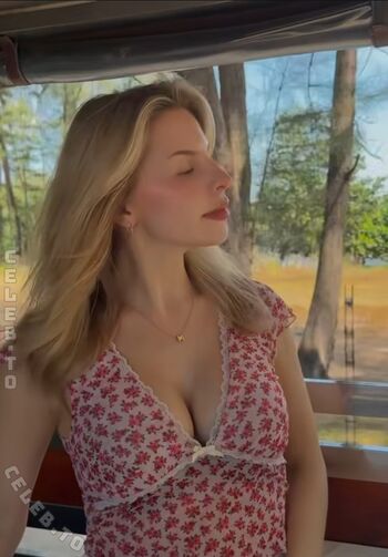 Full leaked Lucia leona private onlyfans photo