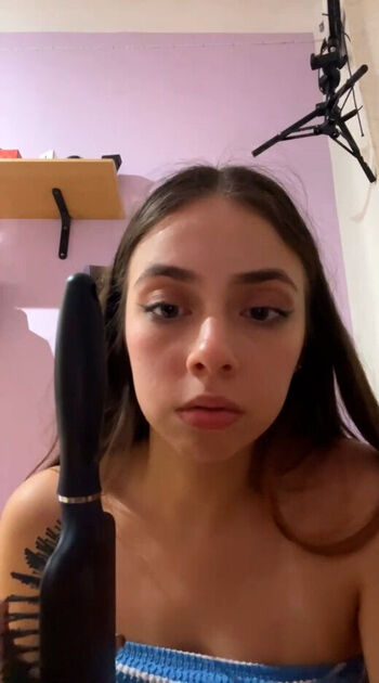 Full leaked Luciaaa private onlyfans photo