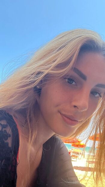 Full leaked Luciaeliardo private onlyfans photo