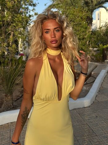 Full leaked Lucie gaumont private onlyfans photo