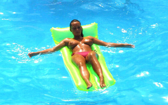 Lucinda Rhodes Flaherty