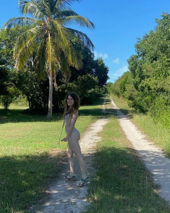 Full leaked Lucky lillian private onlyfans photo
