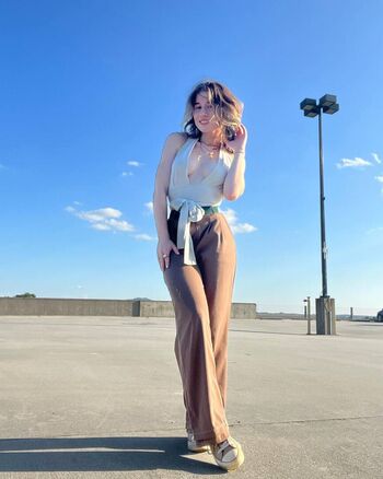 Full leaked Lucky lillian private onlyfans photo