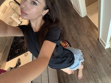 Full leaked Luckylovergirl private onlyfans photo