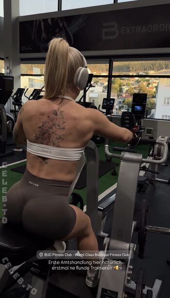 Full leaked Lucy fischer page private onlyfans photo