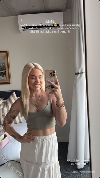 Full leaked Lucy fischer page private onlyfans photo