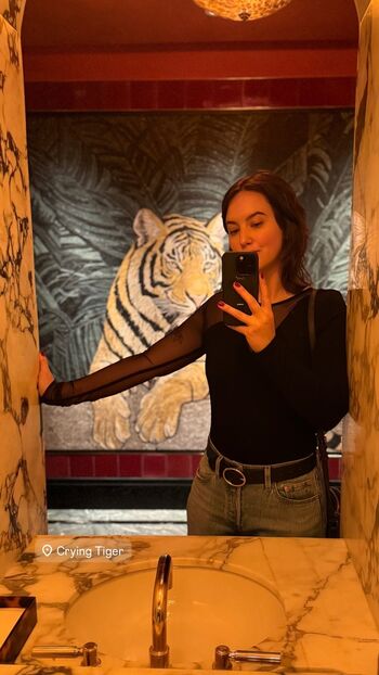 Full leaked Lucy james page private onlyfans photo