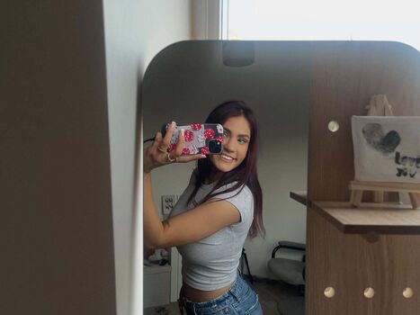 Full leaked Lucyy moss private onlyfans photo