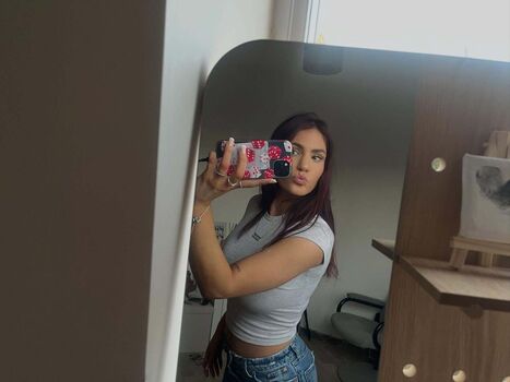 Full leaked Lucyy moss private onlyfans photo