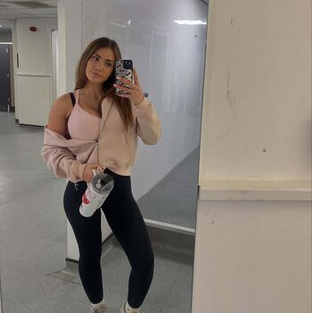 Full leaked Lucyy moss private onlyfans photo