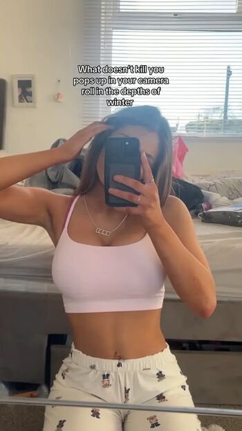 Full leaked Lucyy moss private onlyfans photo