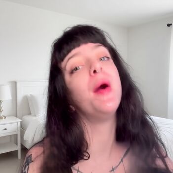 Full leaked Lucyyluvss private onlyfans photo