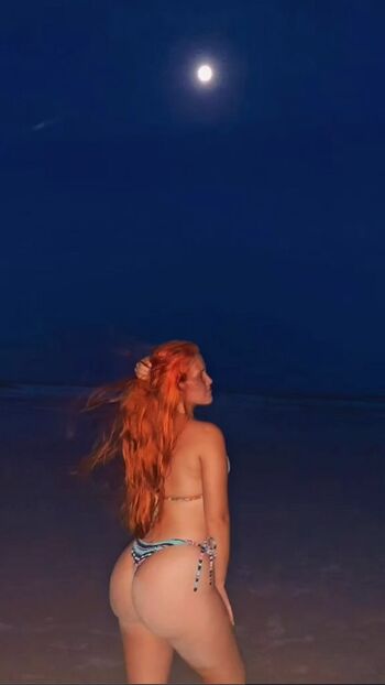 Full leaked Luenyameireles private onlyfans photo