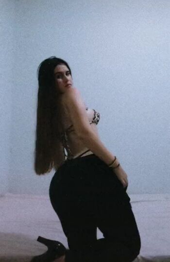 Full leaked Luenyameireles private onlyfans photo