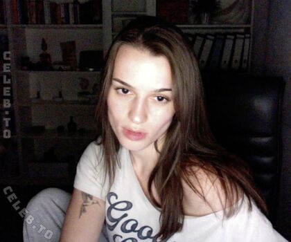 Full leaked Luisamariiaa private onlyfans photo