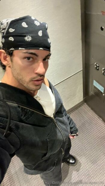 Full leaked Luiscapecchi private onlyfans photo