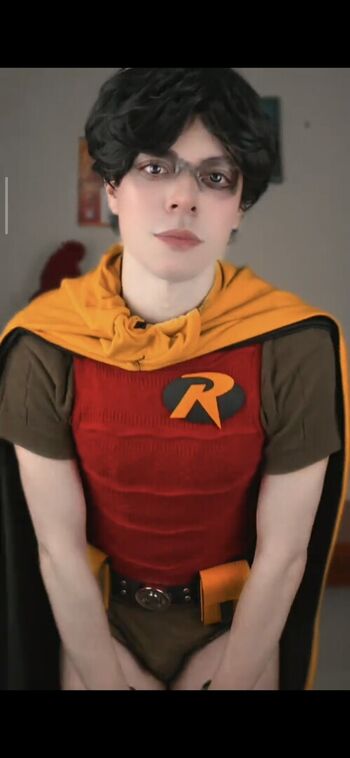 Full leaked Lukinha femboy private onlyfans photo