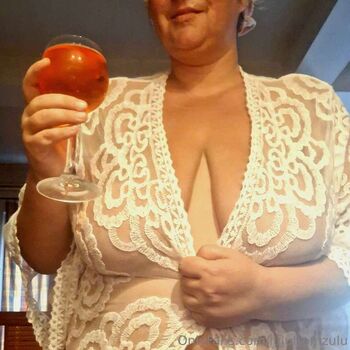 Full leaked Lulufromzulu private onlyfans photo