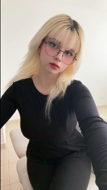 Full leaked Lulys private onlyfans photo
