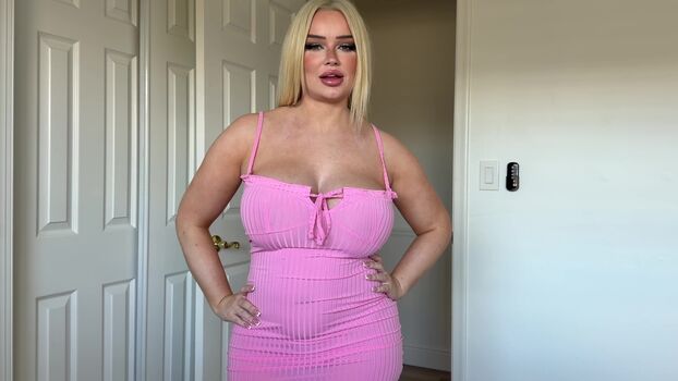 Full leaked Luna angel private onlyfans photo