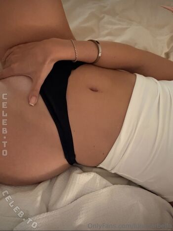 Full leaked Lunacarbella private onlyfans photo