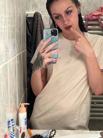 Full leaked Lunalacoquine private onlyfans photo