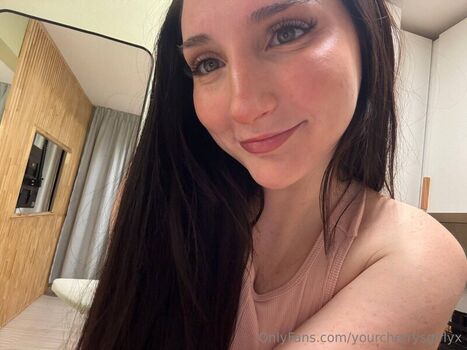 Full leaked Lunaluvx private onlyfans photo