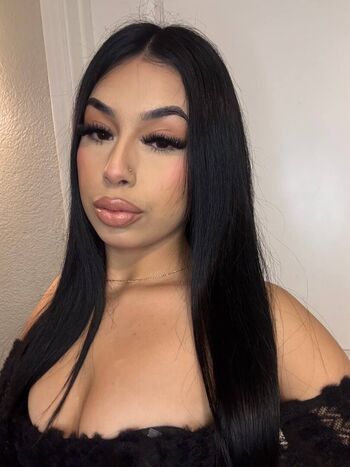 Full leaked Lunapalacios private onlyfans photo