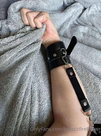 Full leaked Lunaticfireflowerxxx private onlyfans photo