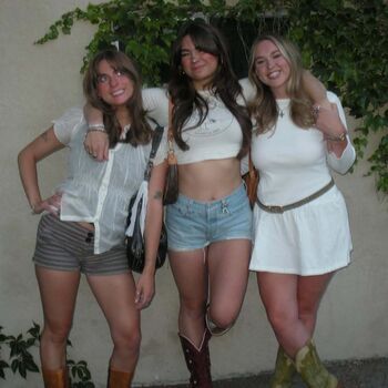 Full leaked Lunchbaglujan  page private onlyfans photo