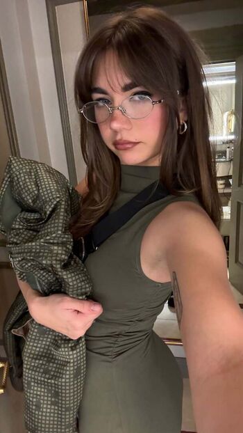 Full leaked Lunchbaglujan  page private onlyfans photo