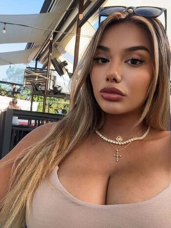 Full leaked Lupitamotaaa private onlyfans photo