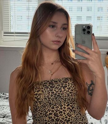 Full leaked Lusiella private onlyfans photo