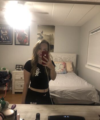 Full leaked Lustlizzie private onlyfans photo