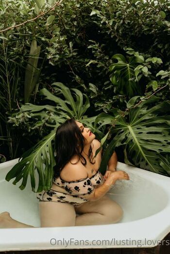 Full leaked Lusting lovers private onlyfans photo