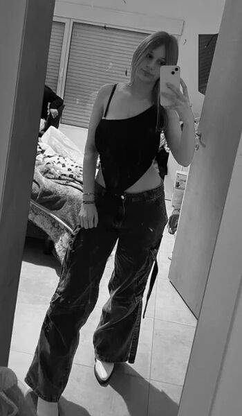 Full leaked Luu dailoff private onlyfans photo