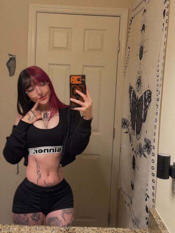 Full leaked Luucifina private onlyfans photo