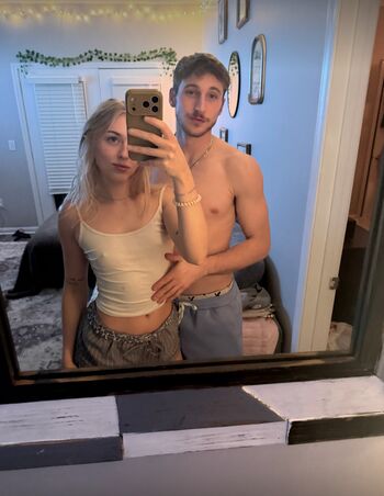 Full leaked Luv birds private onlyfans photo