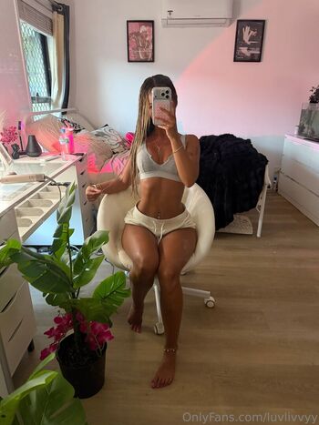 Full leaked Luvlivvyy page private onlyfans photo