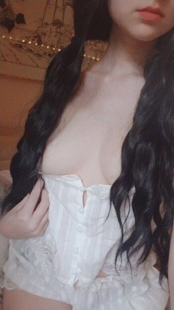 Full leaked Luvmepleas private onlyfans photo